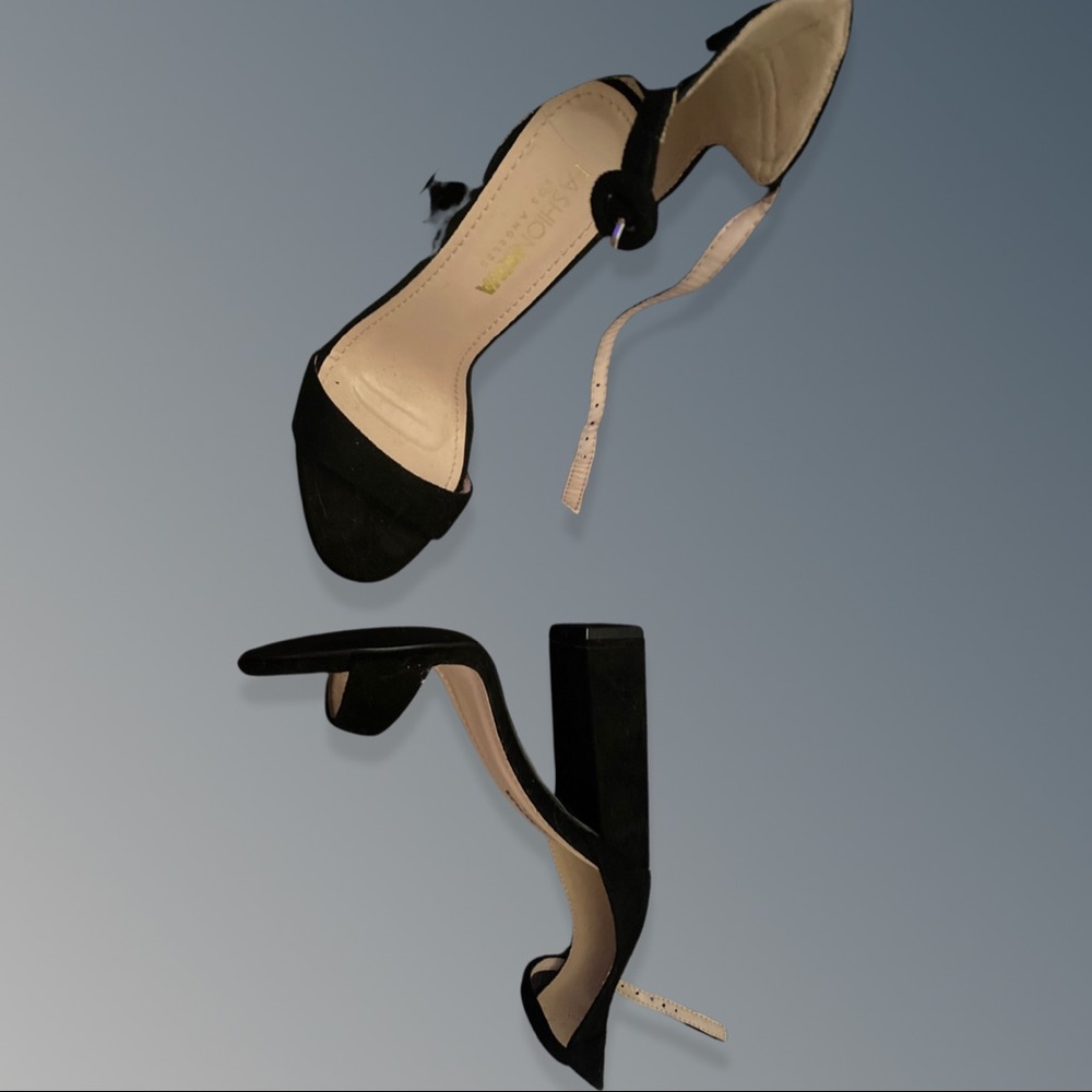 Black heels size